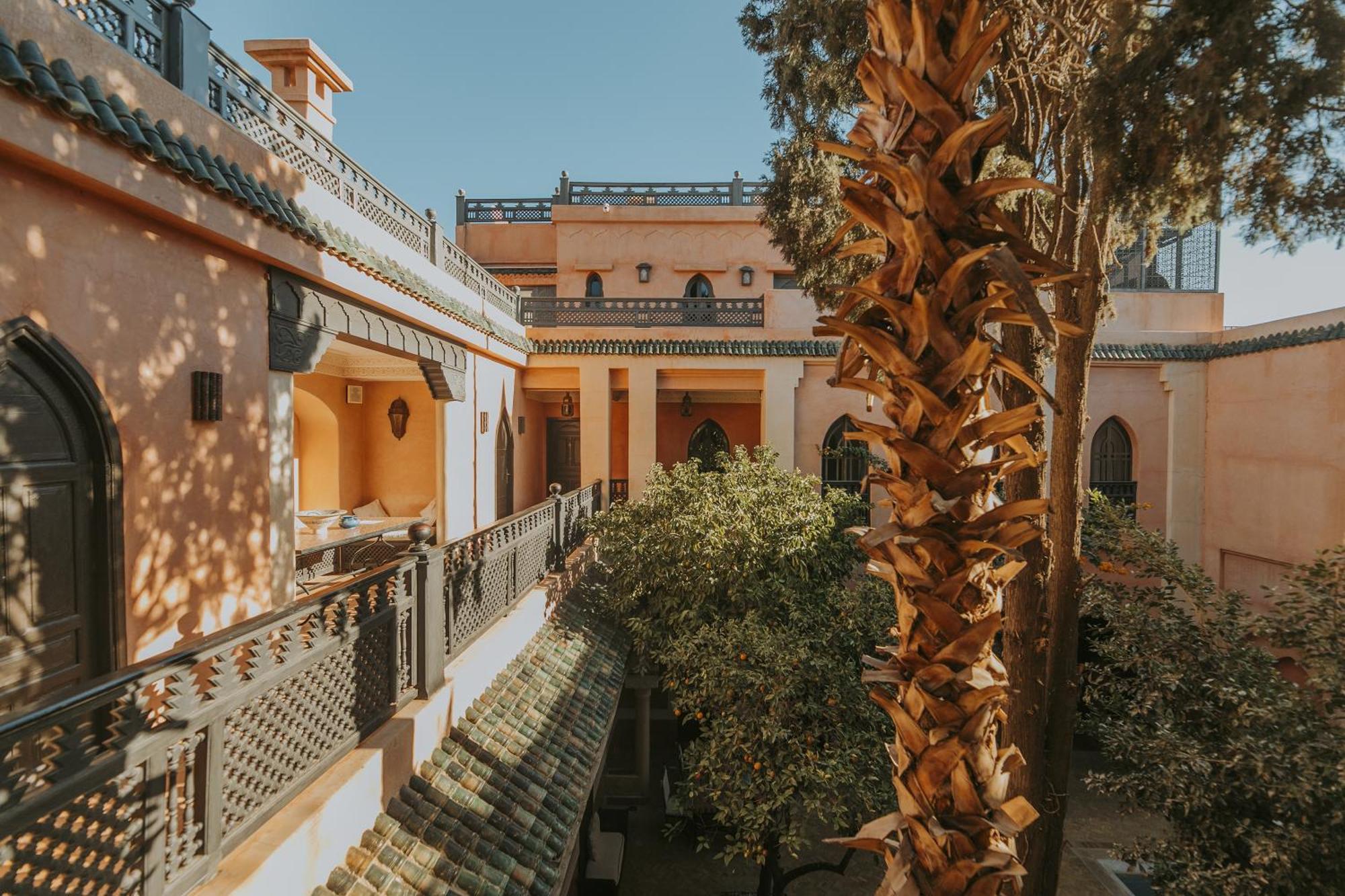 Riad Le Perroquet Bleu Suites & Spa Marrakesh Exterior photo