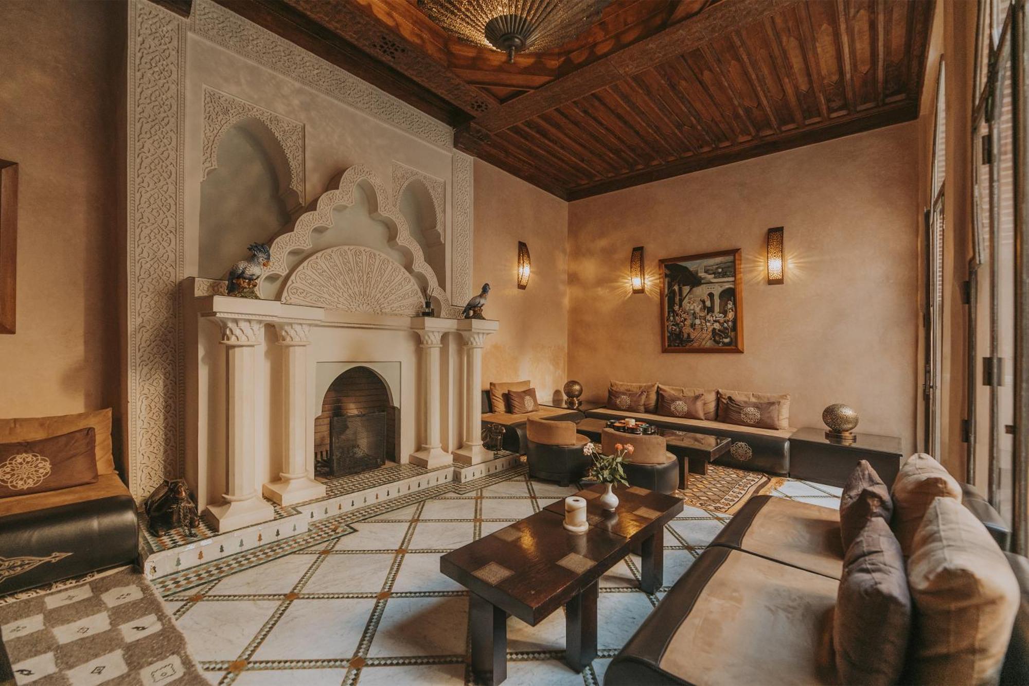 Riad Le Perroquet Bleu Suites & Spa Marrakesh Exterior photo