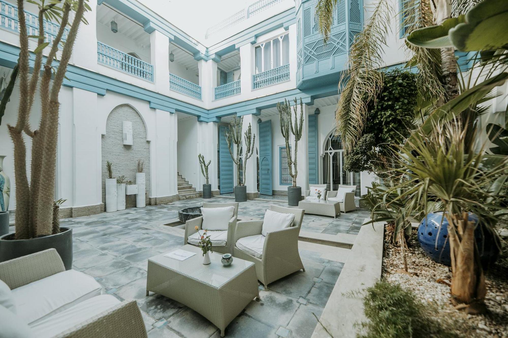 Riad Le Perroquet Bleu Suites & Spa Marrakesh Exterior photo