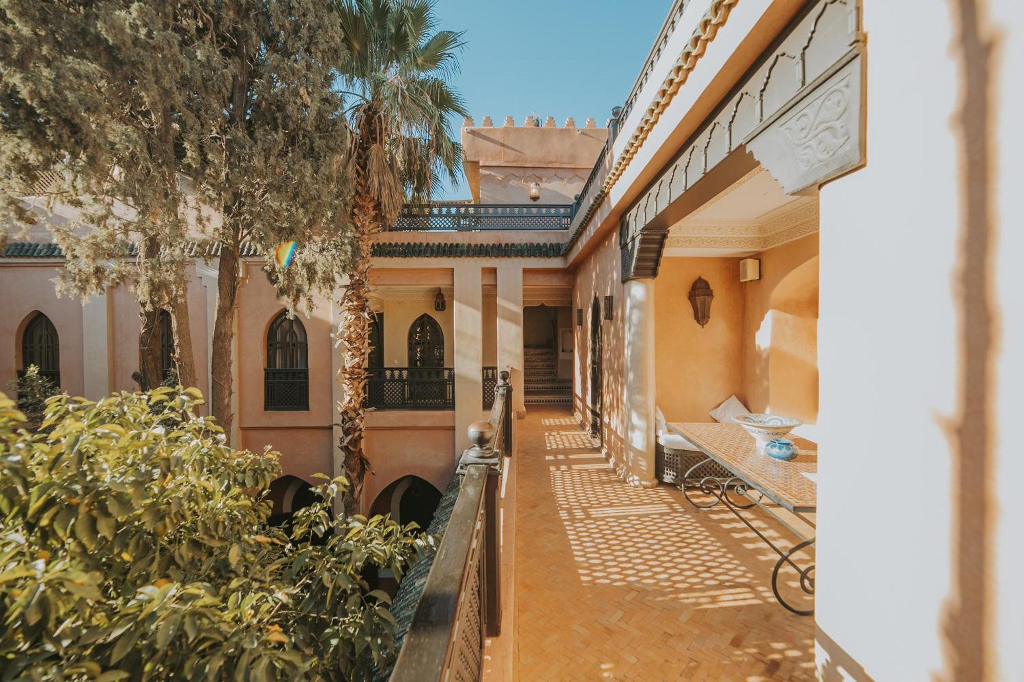 Riad Le Perroquet Bleu Suites & Spa Marrakesh Exterior photo