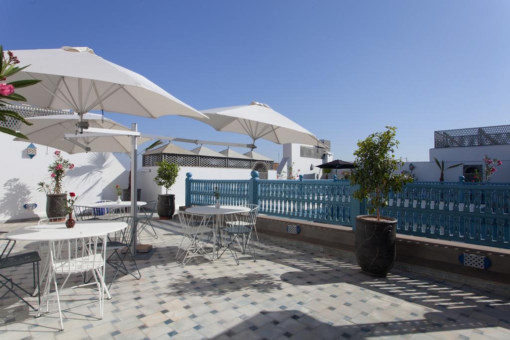 Riad Le Perroquet Bleu Suites & Spa Marrakesh Exterior photo