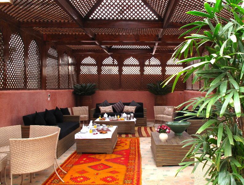 Riad Le Perroquet Bleu Suites & Spa Marrakesh Exterior photo