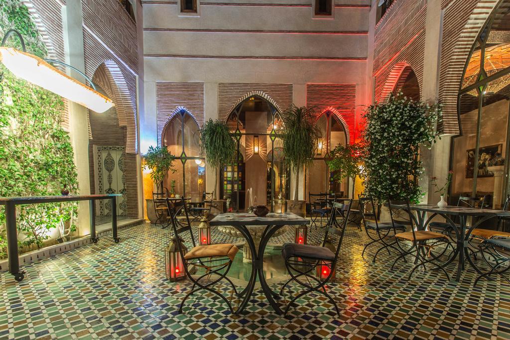 Riad Le Perroquet Bleu Suites & Spa Marrakesh Exterior photo