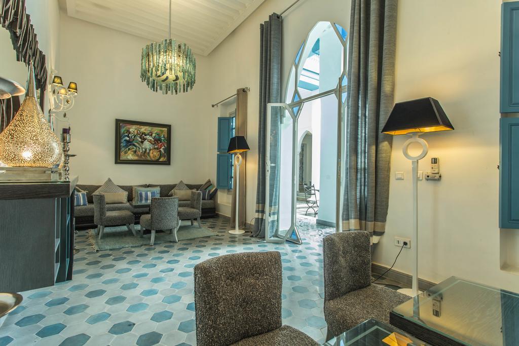 Riad Le Perroquet Bleu Suites & Spa Marrakesh Exterior photo