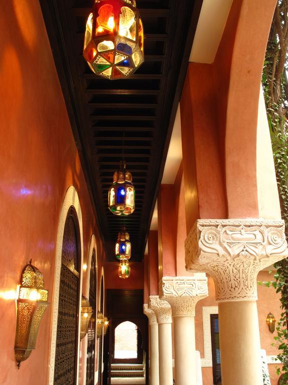 Riad Le Perroquet Bleu Suites & Spa Marrakesh Exterior photo